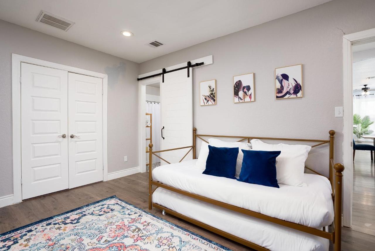 Modern 3 Bed, 2 Bath Home Minutes To Downtown & Alamodome 圣安东尼奥 外观 照片